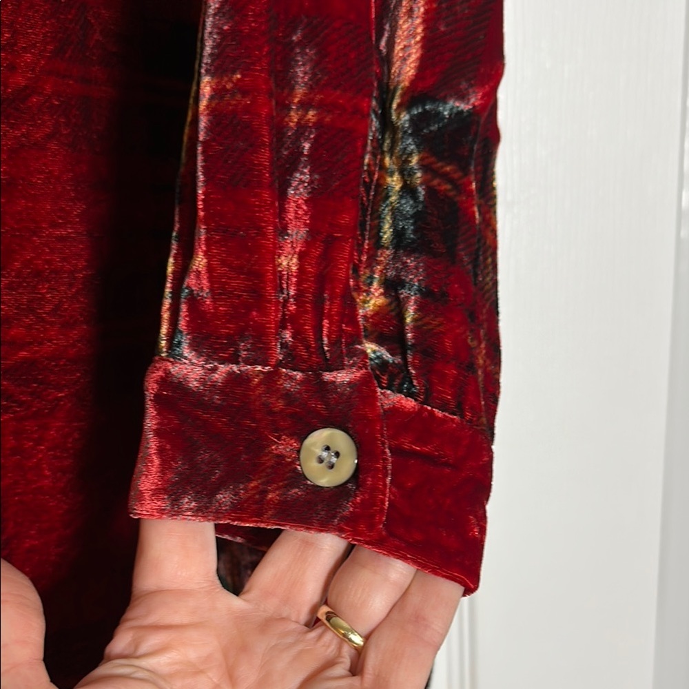 Coldwater Creek Red Plaid Velvet Button Down Shirt Small - Picture 2 of 4